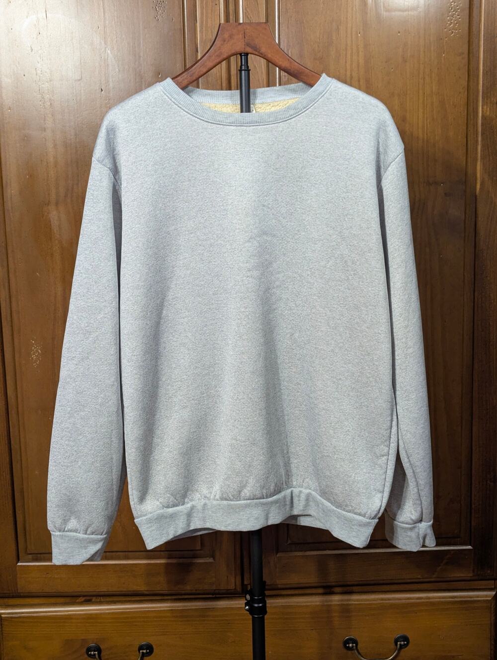 Gray Fleece‑Lined Crewneck Sweatshirt – Warm Winter Pullover – Size 5
